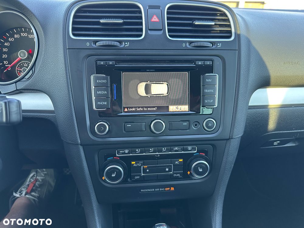 Volkswagen Golf 1.4 TSI Highline DSG - 29
