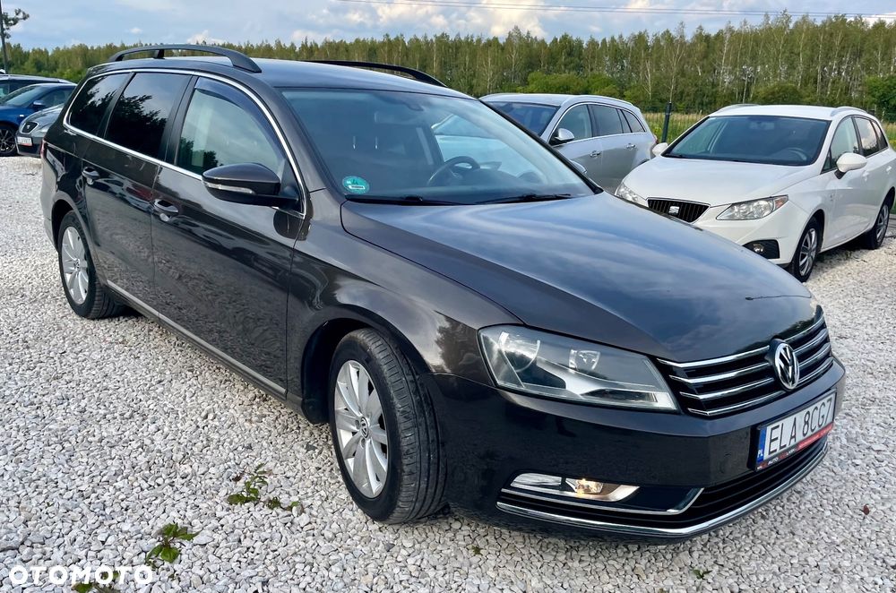 Volkswagen Passat Variant 2.0 Blue TDI DSG SCR Comfortline - 26