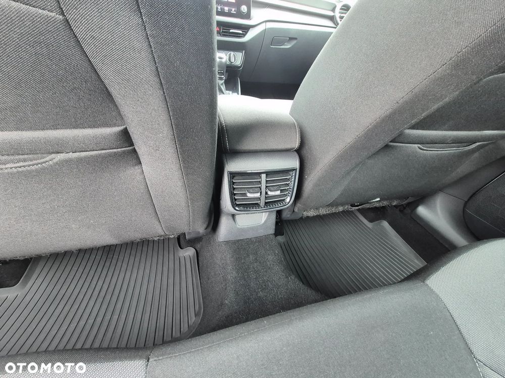 Skoda Fabia 1.0 Ambition - 14