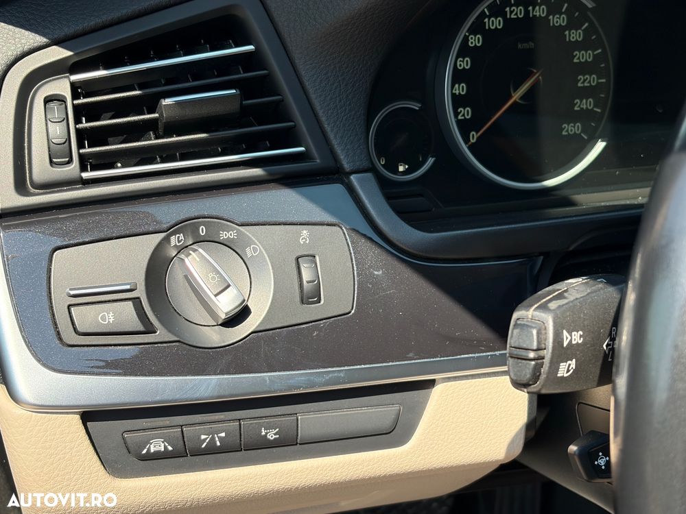 BMW Seria 5 520d AT - 8