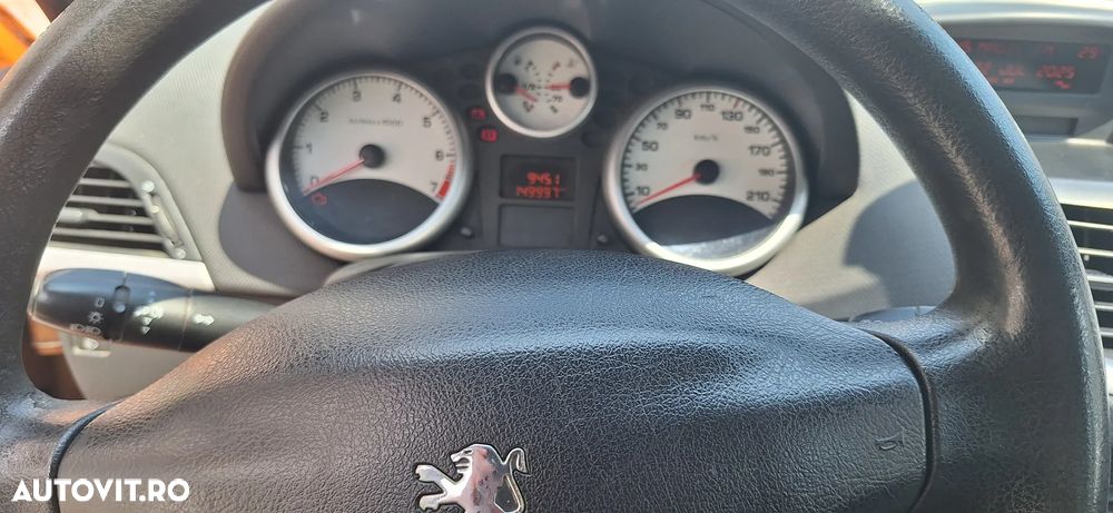 Peugeot 207 1.4 E Acces - 7