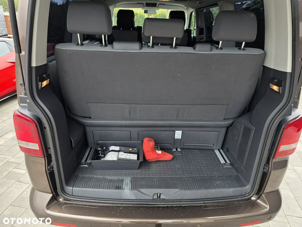 Volkswagen Multivan - 23