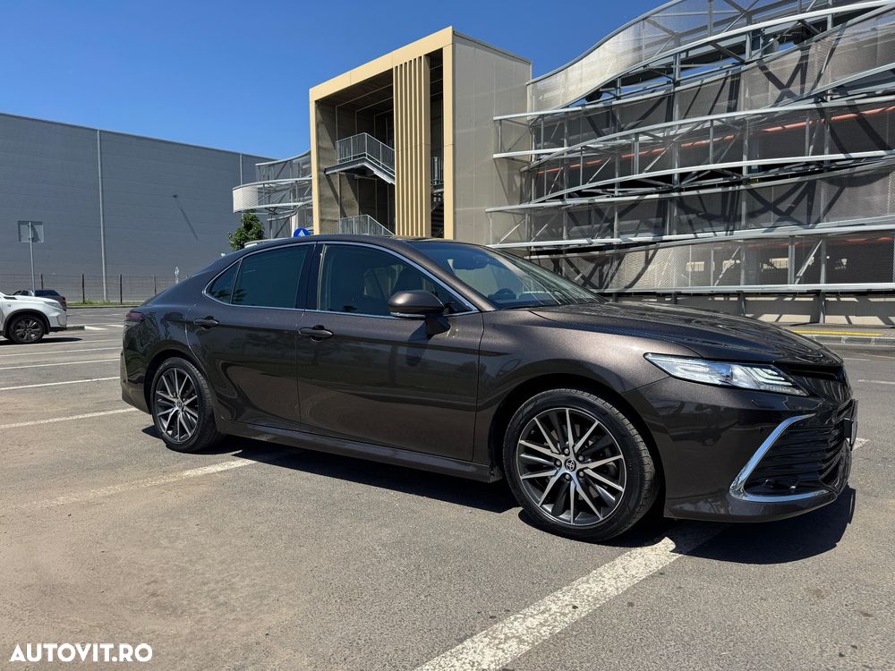 Toyota Camry 2.5 Exclusive - 15