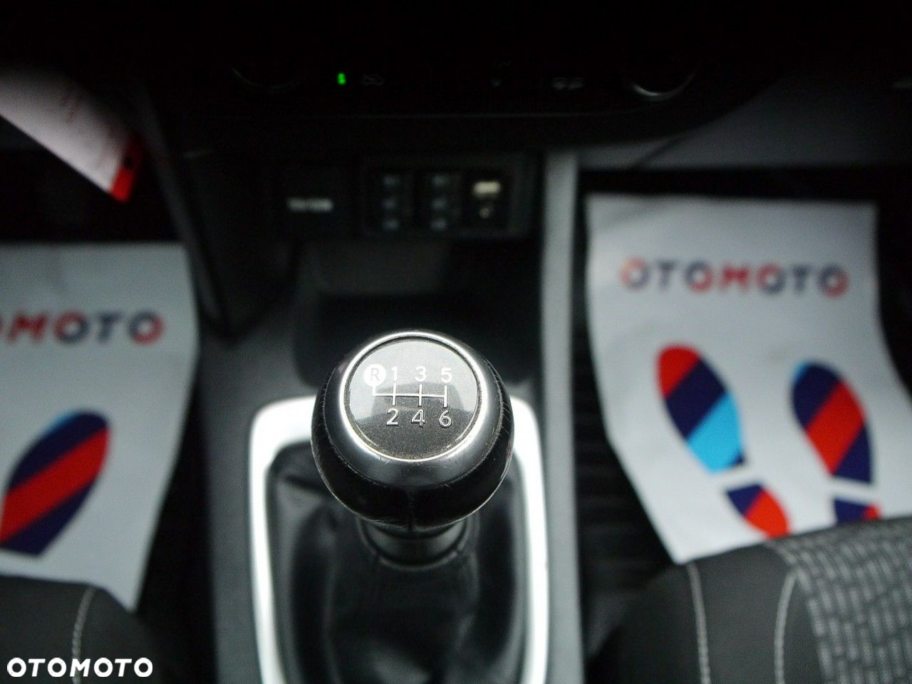 Toyota Auris 2.0 D-4D Touring Sports Comfort - 30