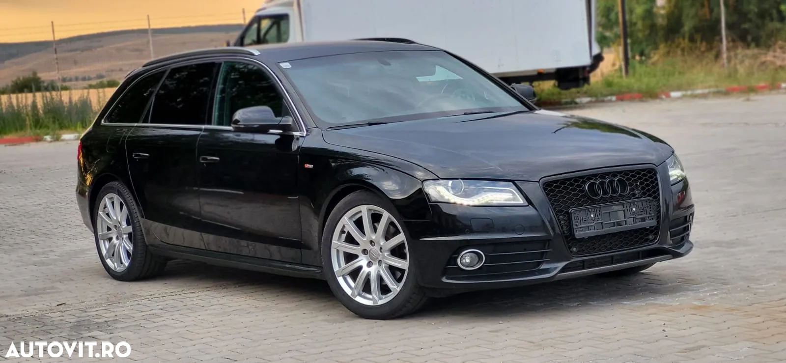 Audi A4 Avant 2.0 TDI DPF quattro S line Sportpaket (plus) - 2