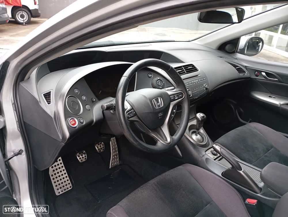 Honda Civic 1.4 i-VTEC Comfort - 11