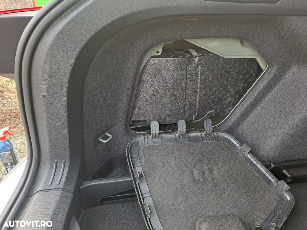 Volkswagen Golf 2.0 TDI 150CP DSG Style - 28