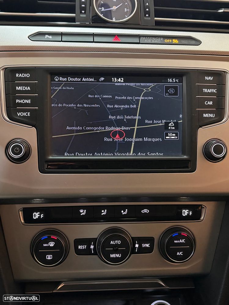 VW Passat 2.0 TDI Confortline DSG - 19