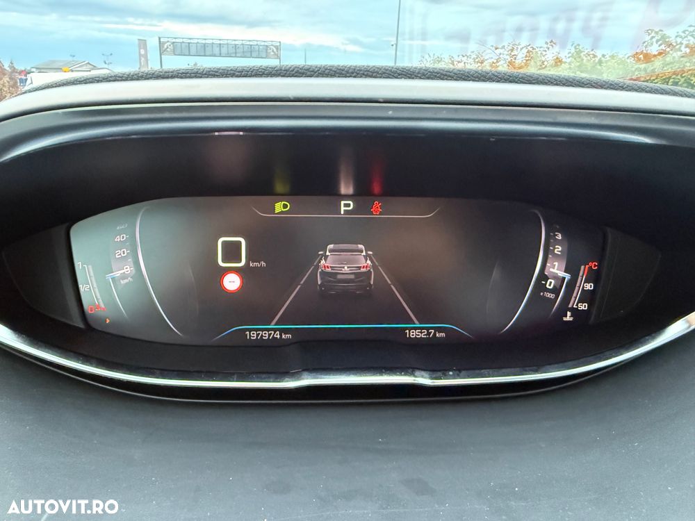 Peugeot 3008 1.5 BlueHDI 130 S&S EAT8 Allure - 26