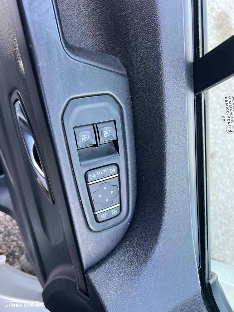 Renault Trafic L2H1 2.0 dci grand confort - 16