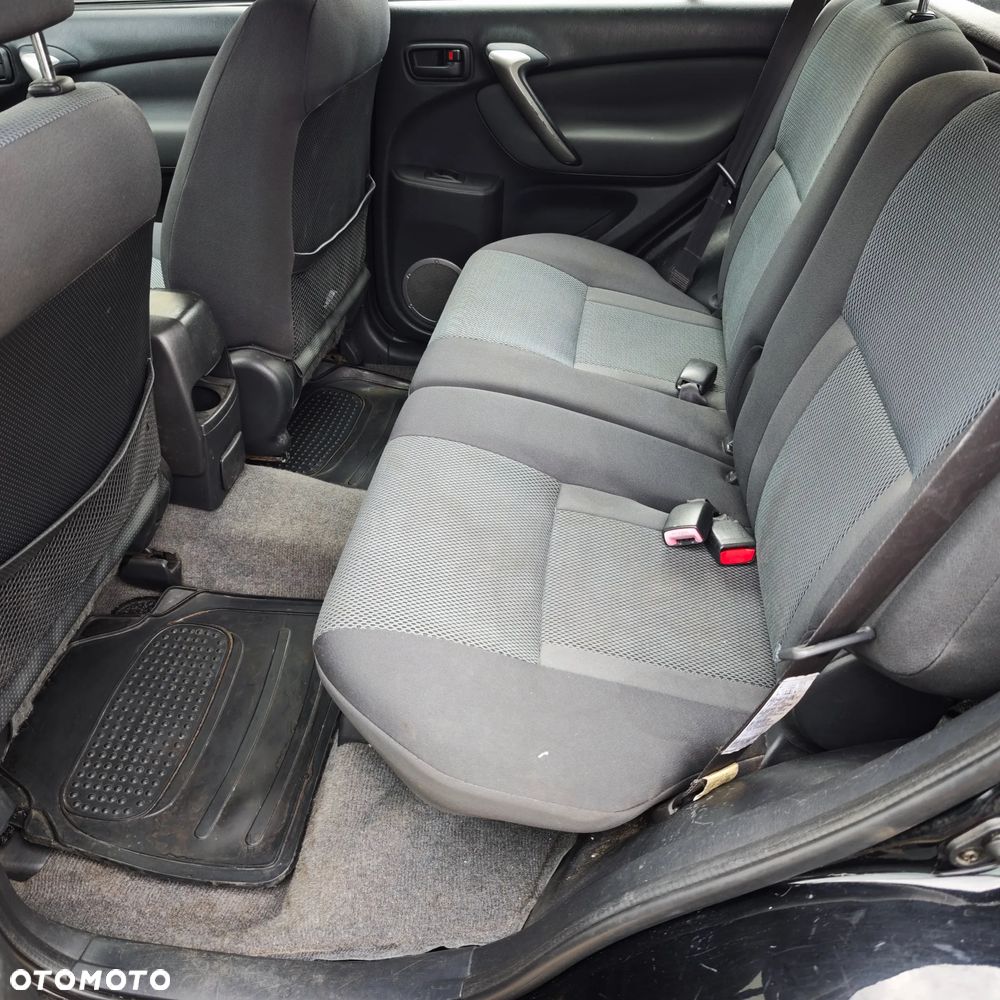Toyota RAV4 2.0 D-4D 4x4 - 9