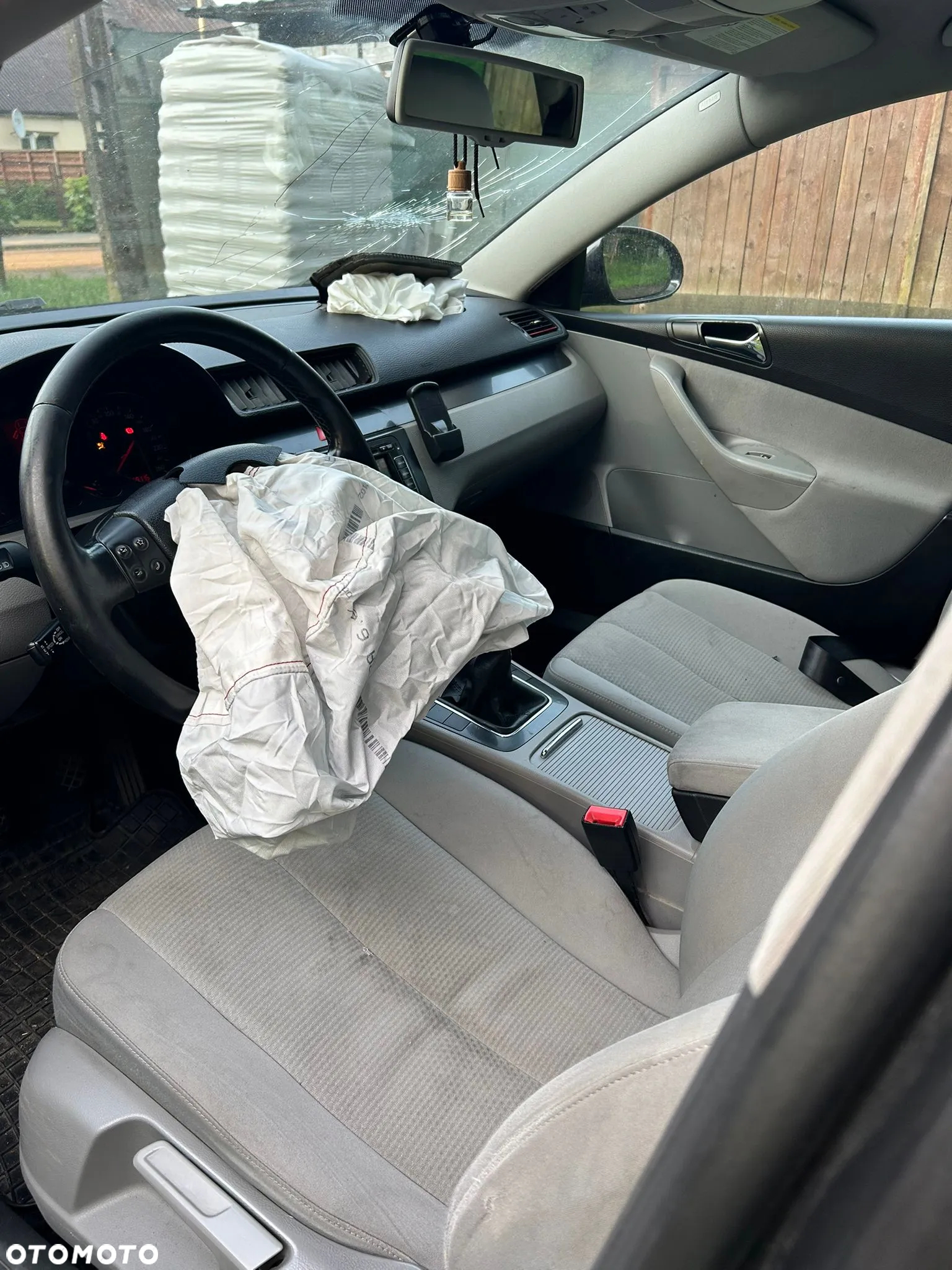 Volkswagen Passat - 16