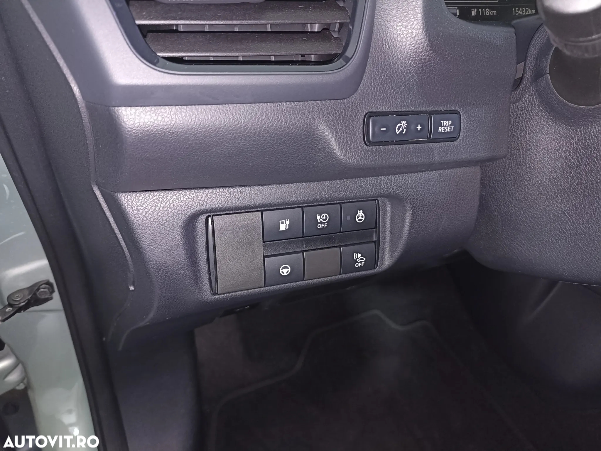 Nissan LEAF N-Connecta - 13