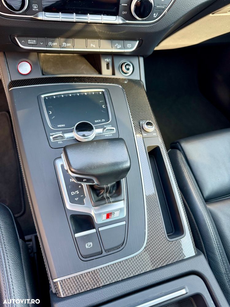 Audi SQ5 - 10