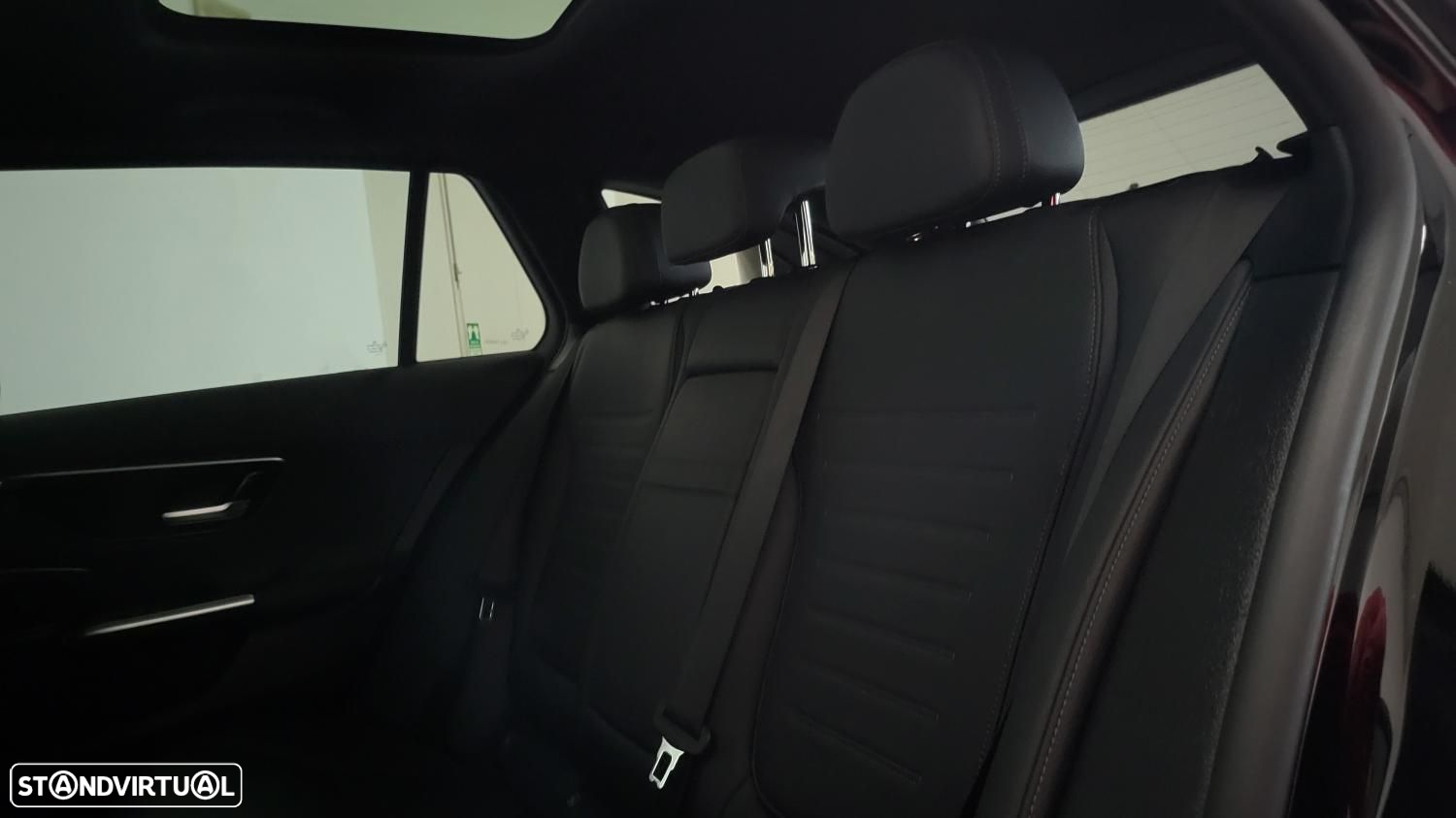 Mercedes-Benz C 300 e AMG Line - 18