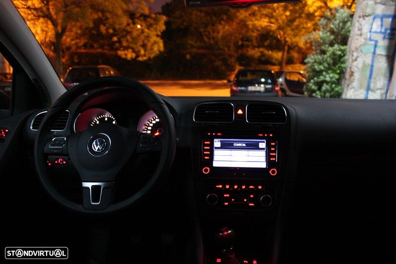 VW Golf 2.0 TDi Confortline - 15