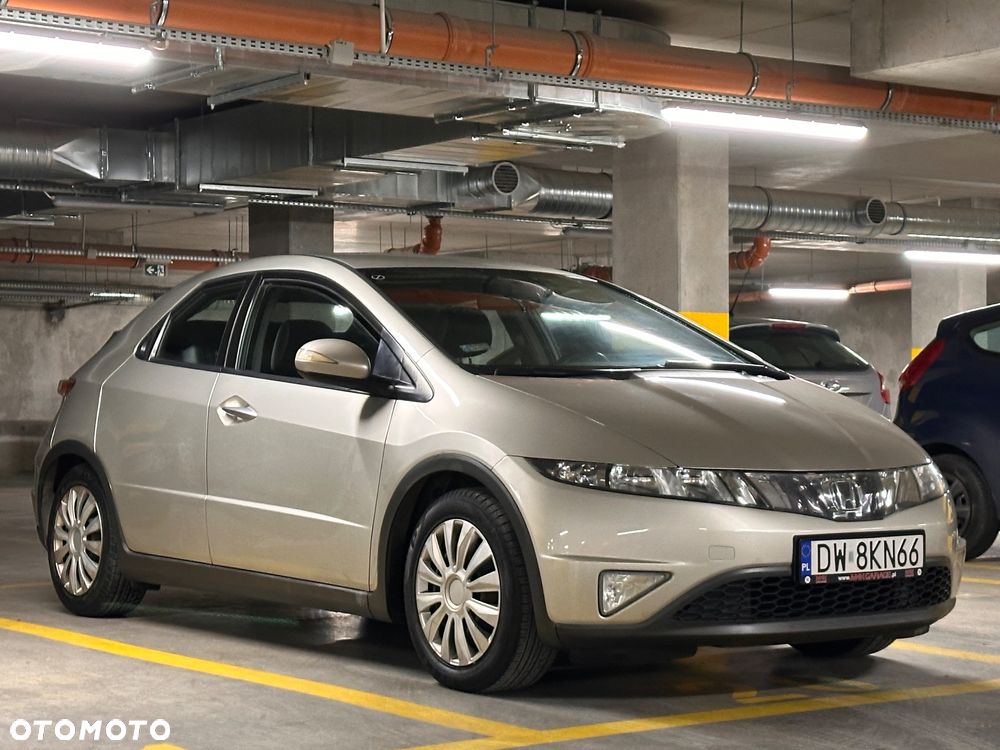 Honda Civic 1.8 Comfort - 2