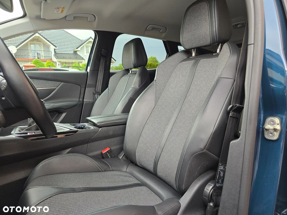 Peugeot 3008 1.5 BlueHDi Allure Pack S&S - 28