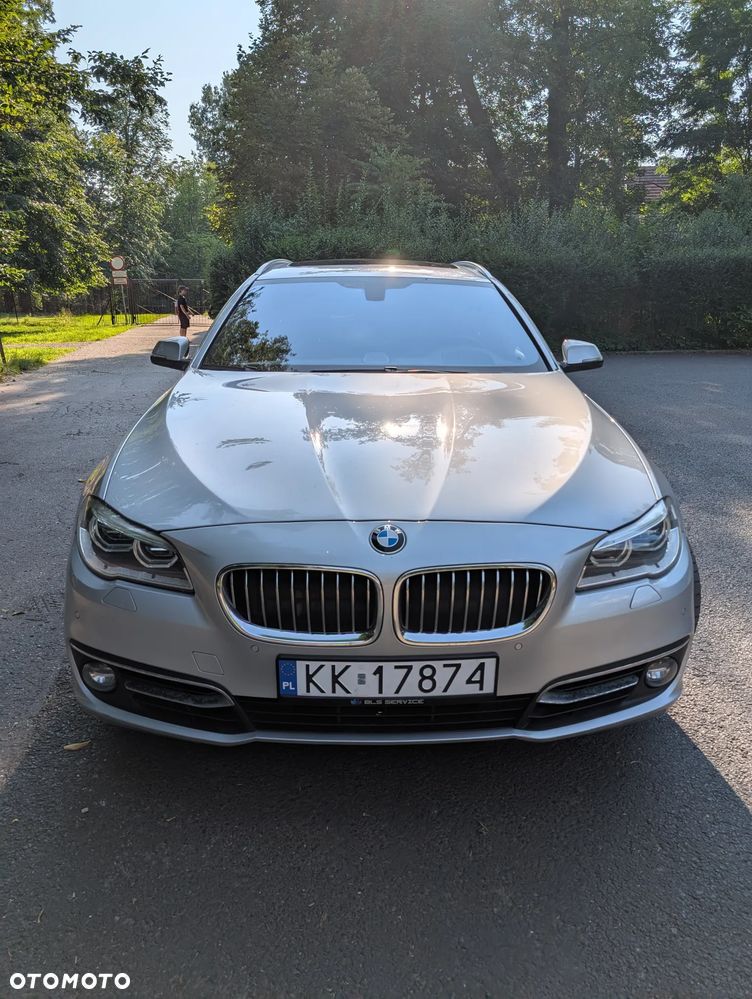 BMW Seria 5 528i xDrive Luxury Line - 16