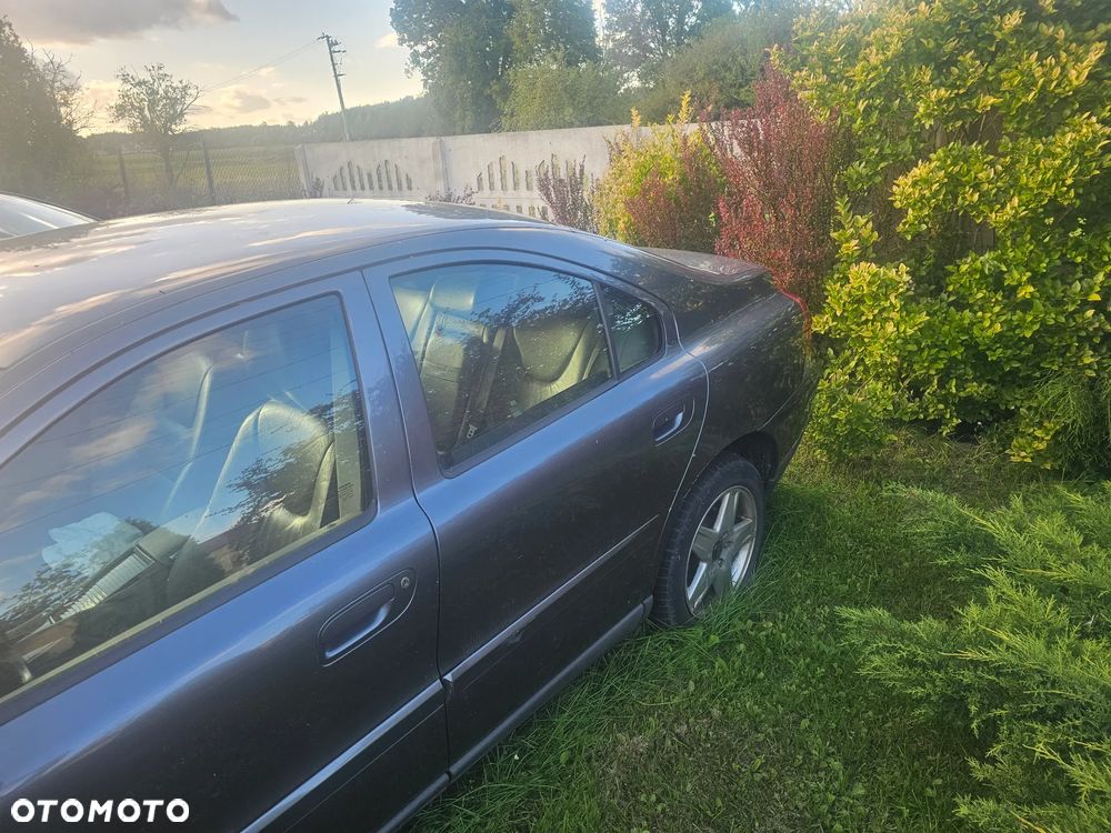 Volvo S60 2.4 D - 11