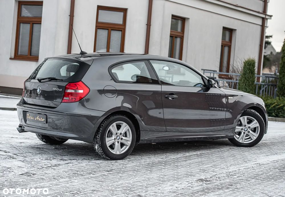 BMW Seria 1 120d DPF Edition Sport - 14