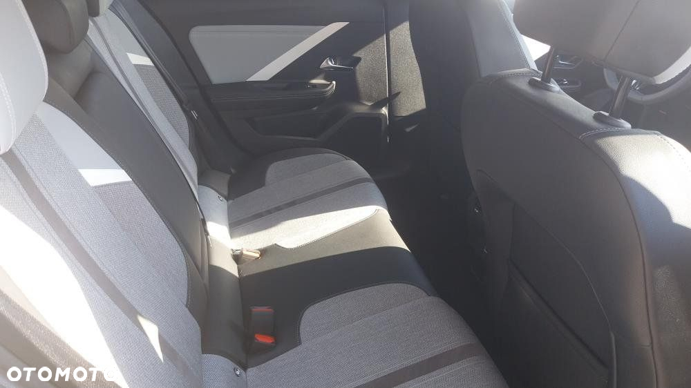 Opel Astra - 9
