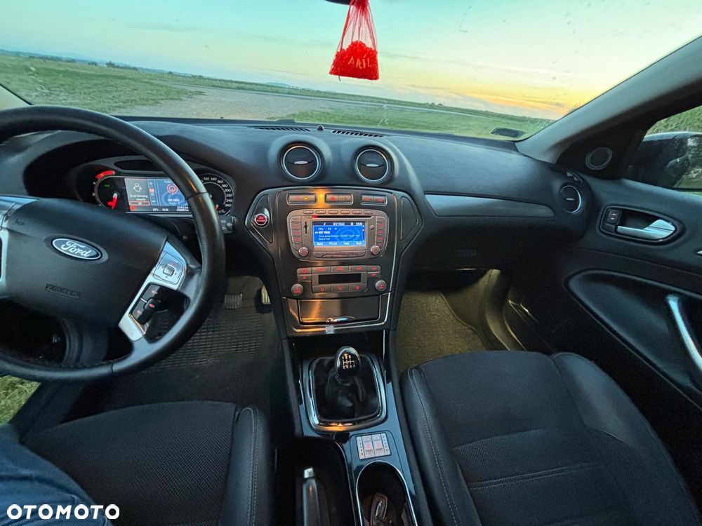 Ford Mondeo 2.2 TDCi Black Magic - 15