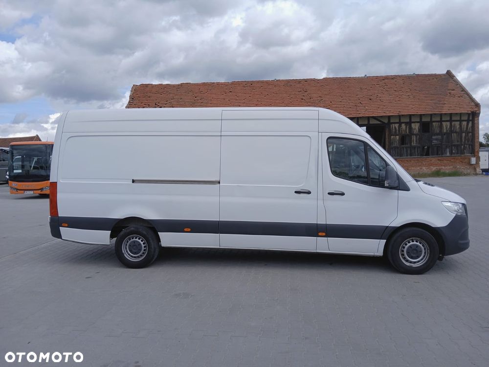 Mercedes-Benz Sprinter - 3