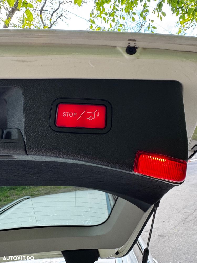 Mercedes-Benz E - 32