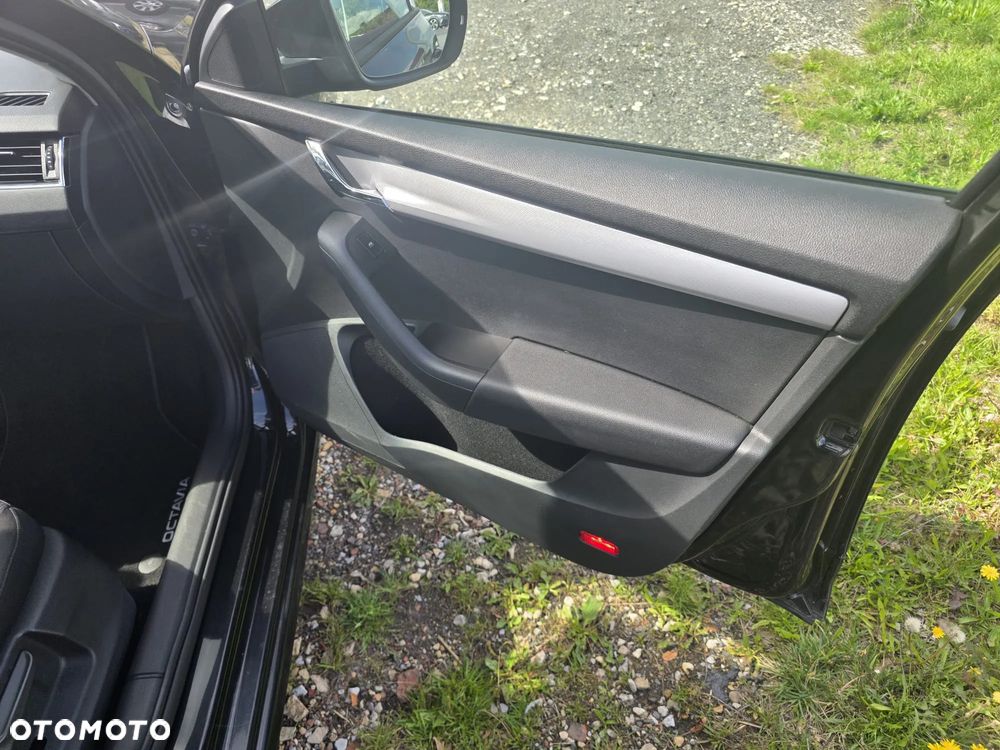 Skoda Octavia 2.0 TDI Elegance - 21