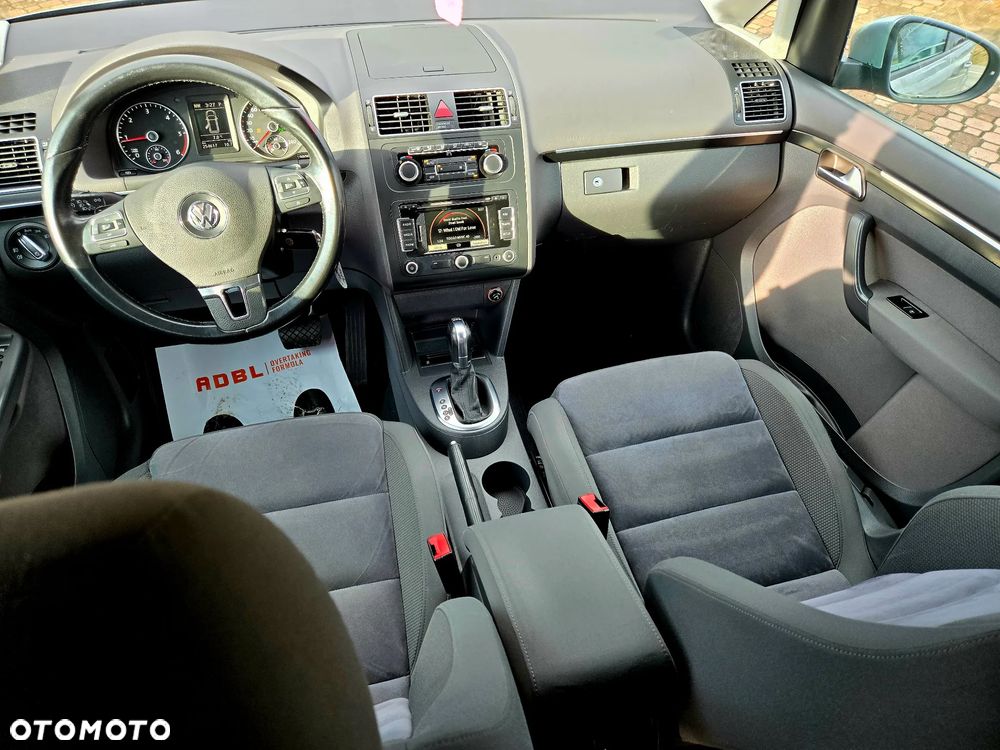 Volkswagen Touran 2.0 TDI DPF BlueMotion Technology DSG Life - 14