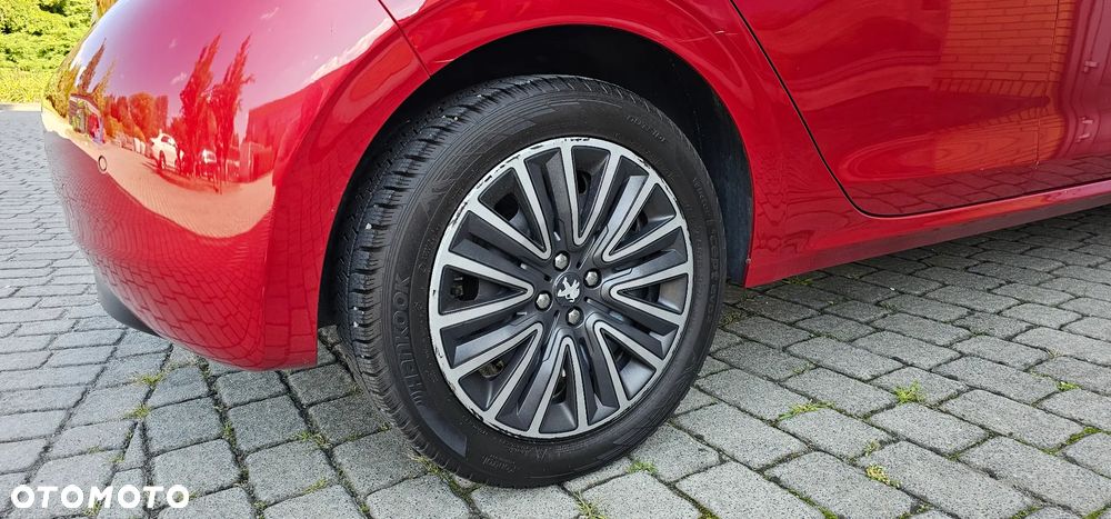 Peugeot 208 1.2 PureTech Allure - 14