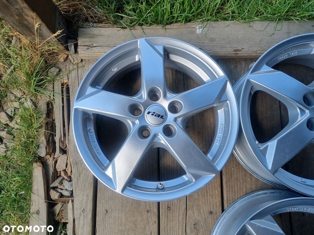FELGA RIAL 124R-001487 5,5X15 ET40 5X100 cena za 1szt. ,mam 3sztr bdb stan - 4