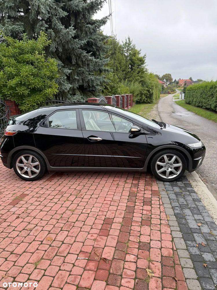 Honda Civic 1.8i-VTEC Automatik Executive - 8