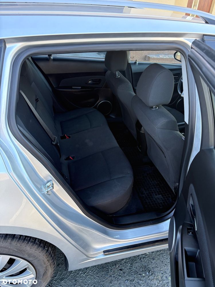 Chevrolet Cruze 1.7 D LT+ - 12