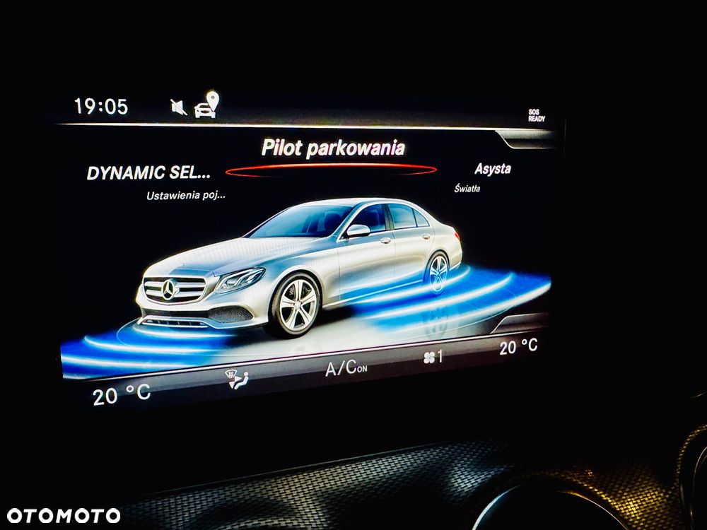 Mercedes-Benz Klasa E 220 d T 9G-TRONIC Avantgarde - 27