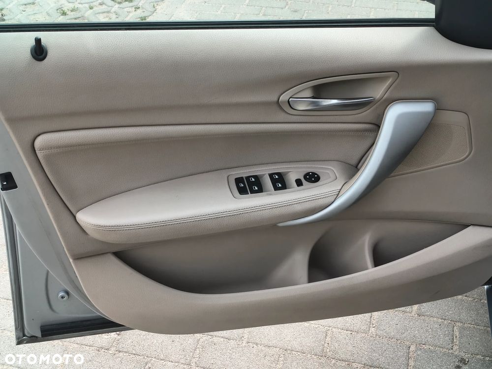 BMW Seria 1 - 25
