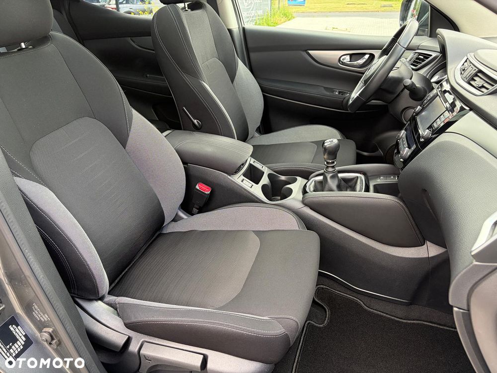 Nissan Qashqai 1.6 DIG-T N-Connecta - 16