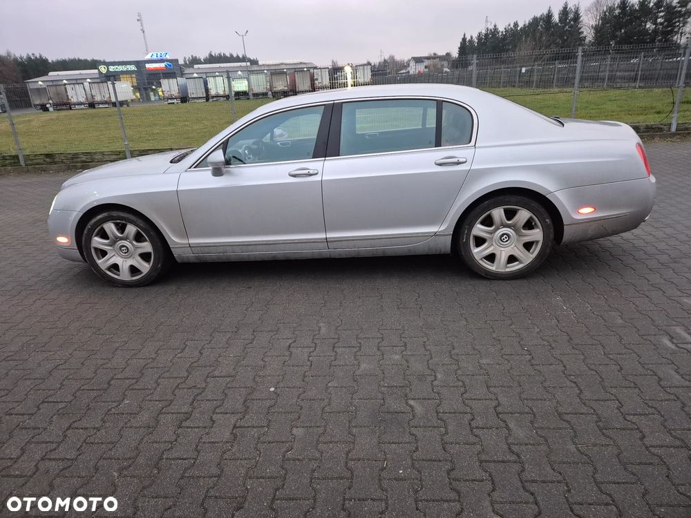 Bentley Flying Spur - 3