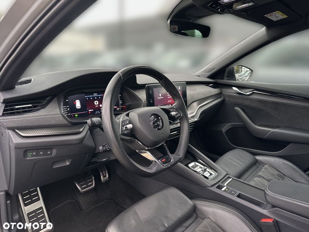 Skoda Octavia 2.0 TDI RS DSG - 11