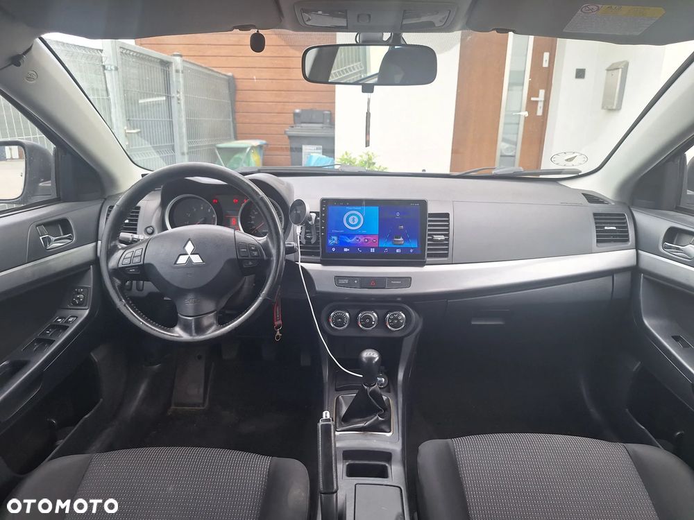 Mitsubishi Lancer - 2