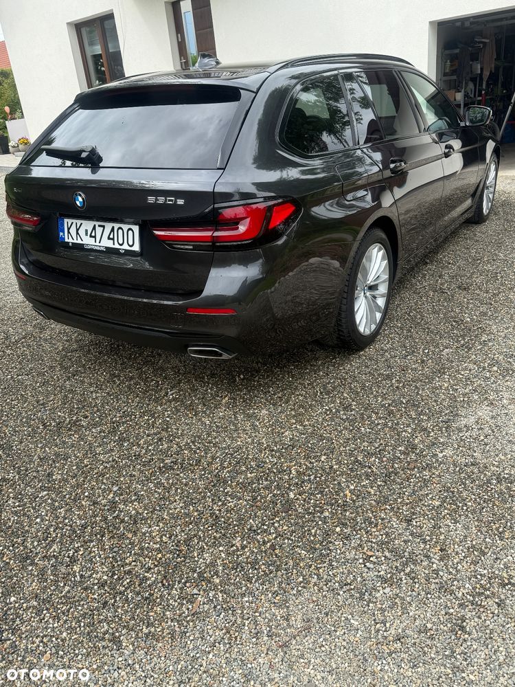 BMW Seria 5 530e xDrive PHEV M Sport - 5