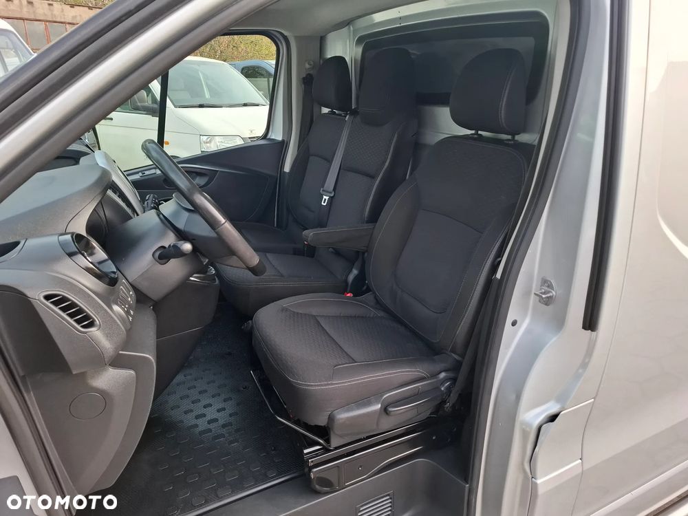 Opel VIVARO 2015 1.6CDTI 120KM KLIMA 3osobowy - 15