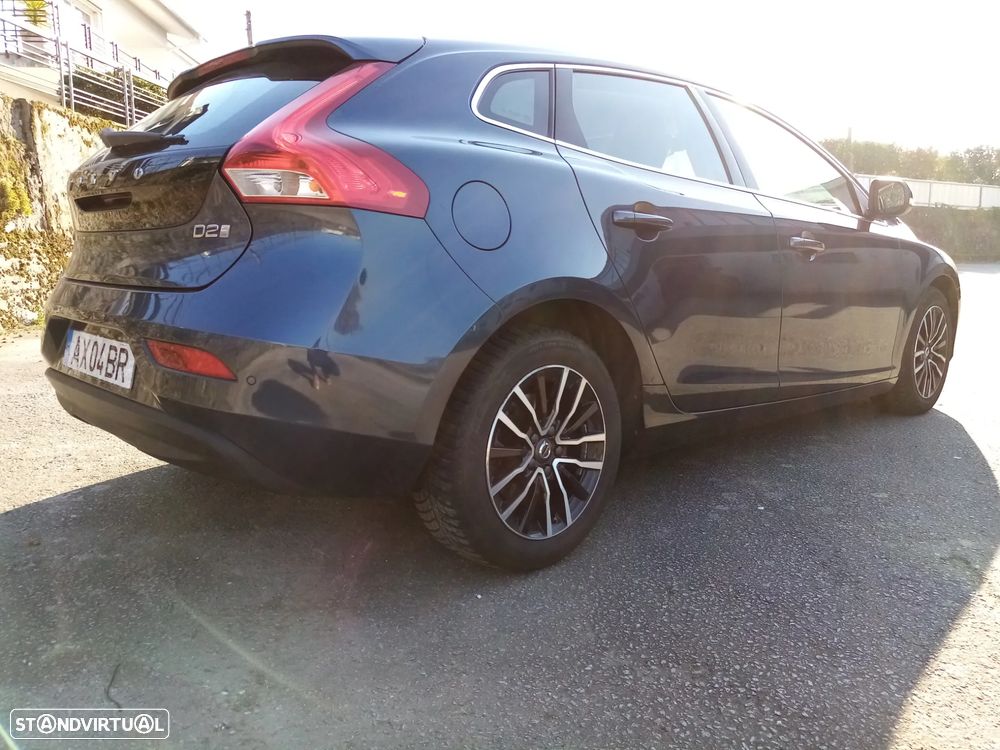 Volvo V40 D2 Inscription - 6