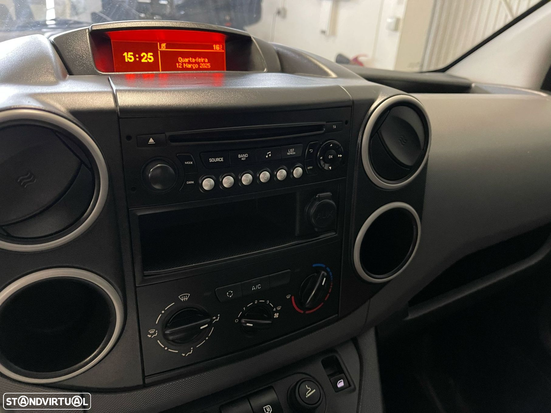 Peugeot Partner 1.6 BlueHDi Confort - 12