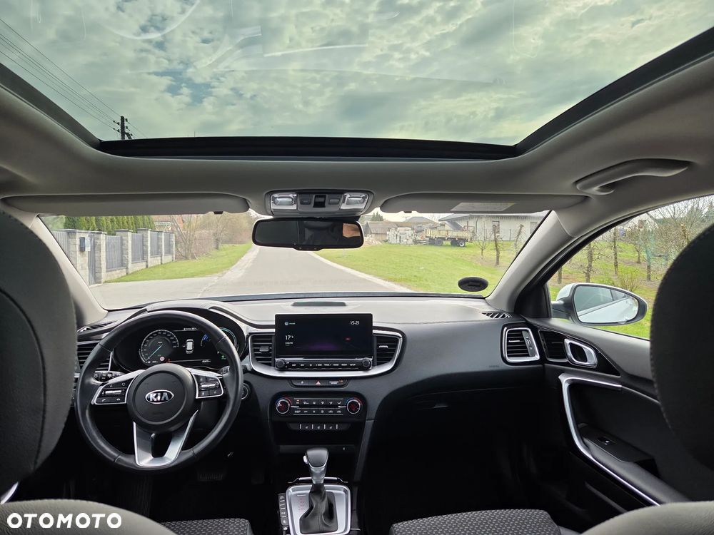 Kia Ceed 1.6 GDI PHEV L DCT - 11