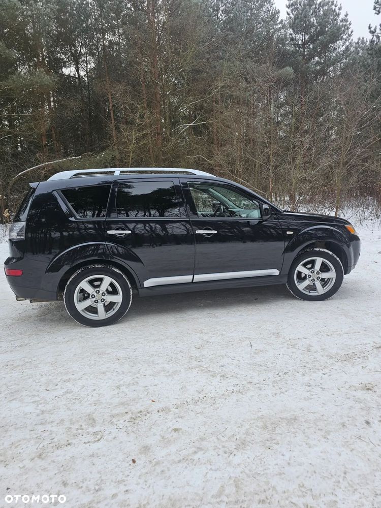 Mitsubishi Outlander 2.0 DID Intense + SE - 8