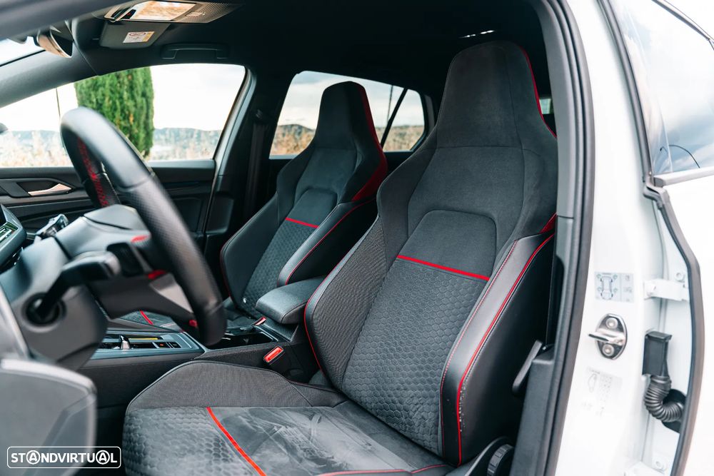 VW Golf 2.0 TSI GTI Clubsport DSG - 22