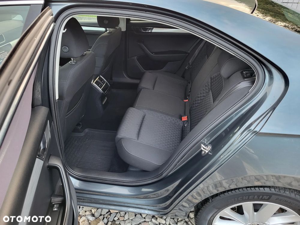 Skoda Superb 1.5 TSI Ambition DSG - 26