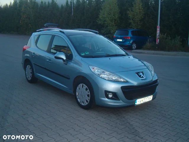 Peugeot 207 - 1